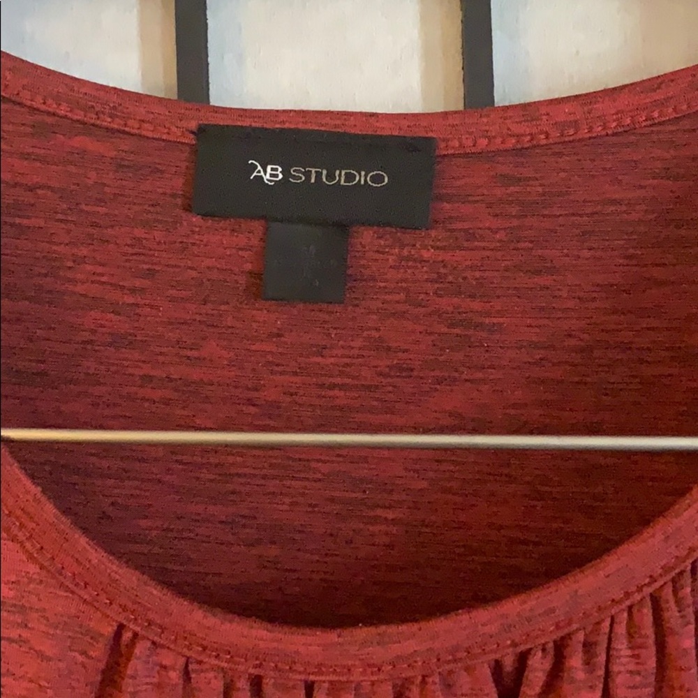 Rust Colored Shirt 🖤 - Picture 3 of 4